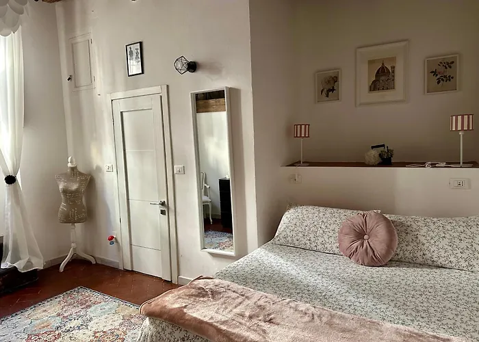 Live As Florentine Apartament *